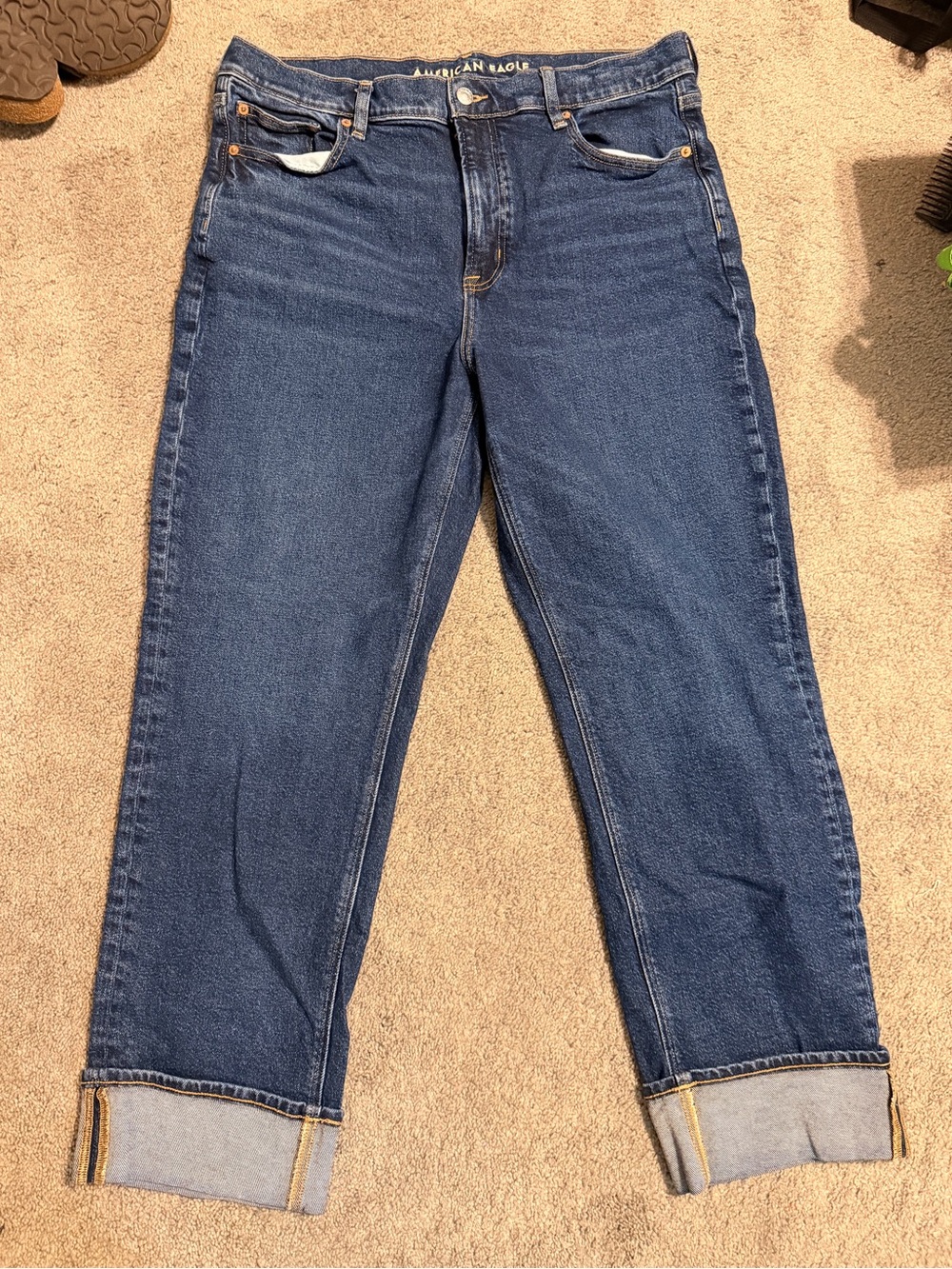 American Eagle Super High-Rise Straight Jeans Short Cuffed